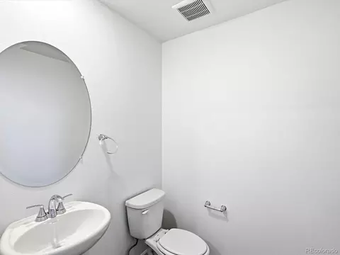 Bath - 21247 E 65th Ave, Aurora, CO 80019 photo 3 of 4