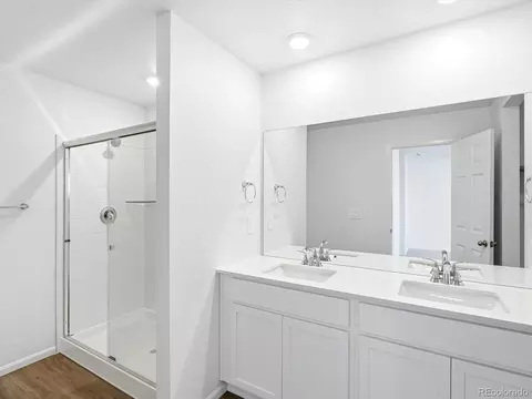 Bath - 21247 E 65th Ave, Aurora, CO 80019 photo 4 of 4