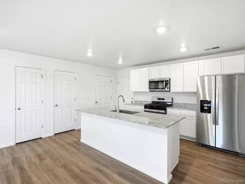 Kitchen - 21247 E 65th Ave, Aurora, CO 80019 photo 2 of 4