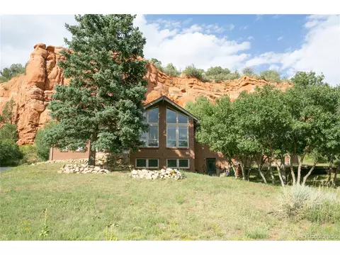 5055 Red Rock Dr, Larkspur, CO 80118