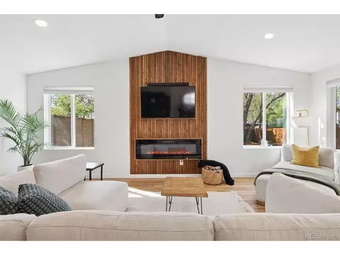 Living - 3910 E Jerome Ave, Denver, CO 80210 photo 3 of 4
