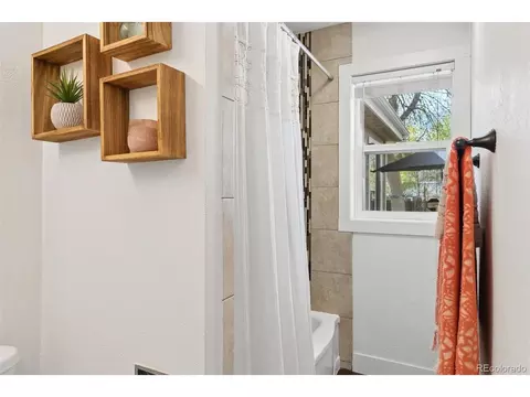 Bath - 3910 E Jerome Ave, Denver, CO 80210 photo 3 of 3