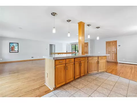 11642 E 2nd Ave, Aurora, CO 80010 photo 9