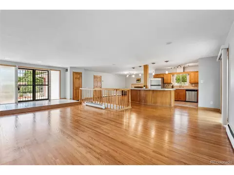 11642 E 2nd Ave, Aurora, CO 80010 photo 7