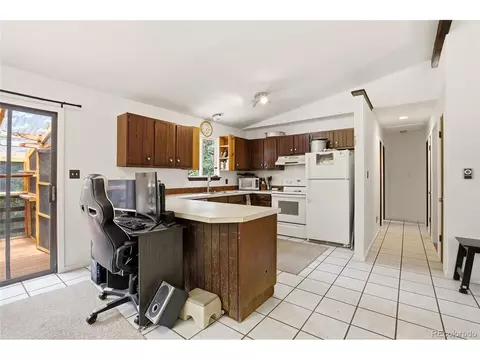 Kitchen - 175 Mount Bailey Dr, Bailey, CO 80421 photo 2 of 5