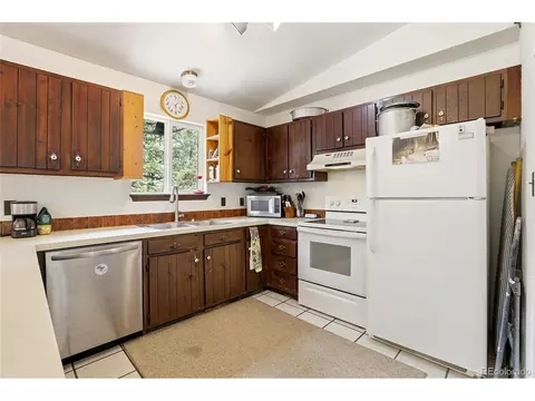 Kitchen - 175 Mount Bailey Dr, Bailey, CO 80421 photo 3 of 5