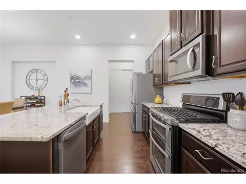 Kitchen - 25019 E Alder Dr, Aurora, CO 80016 photo 3 of 4