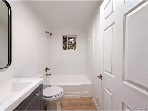 Bath - 1950 Edgewood Dr, Boulder, CO 80304 photo 1 of 3