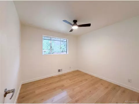 Bedroom - 1950 Edgewood Dr, Boulder, CO 80304 photo 1 of 3