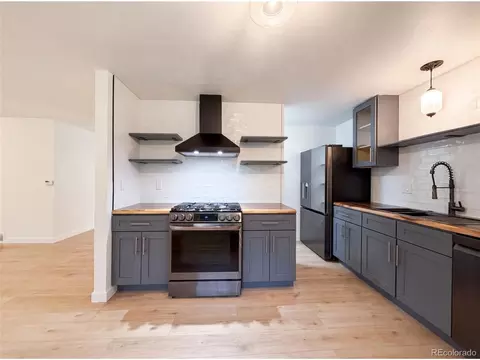 Kitchen - 1950 Edgewood Dr, Boulder, CO 80304 photo 2 of 7