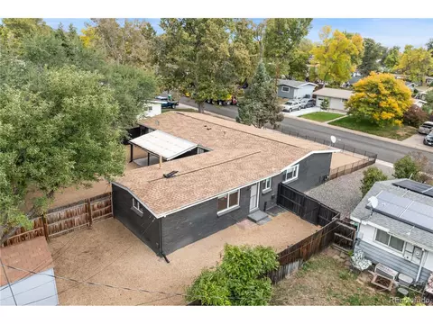 7809 Greenleaf Ln, Denver, CO 80221 photo 32