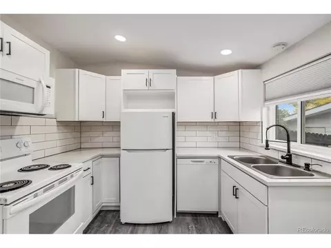 7809 Greenleaf Ln, Denver, CO 80221 photo 25