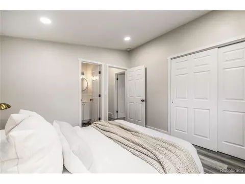 7809 Greenleaf Ln, Denver, CO 80221 photo 16