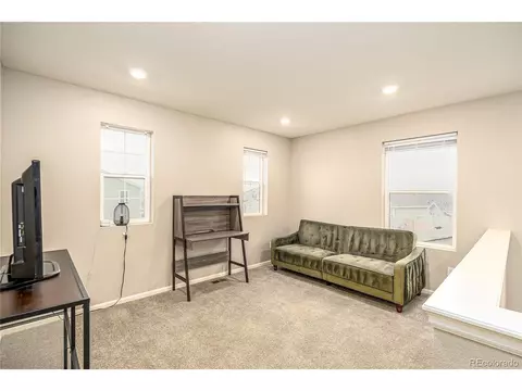 27409 E 7th Dr, Aurora, CO 80018 photo 11