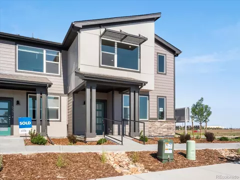 6367 N Netherland Ct, Aurora, CO 80019