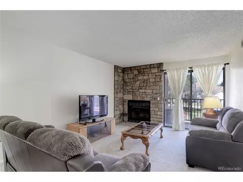 401 S Kalispell Way #202, Aurora, CO 80017
