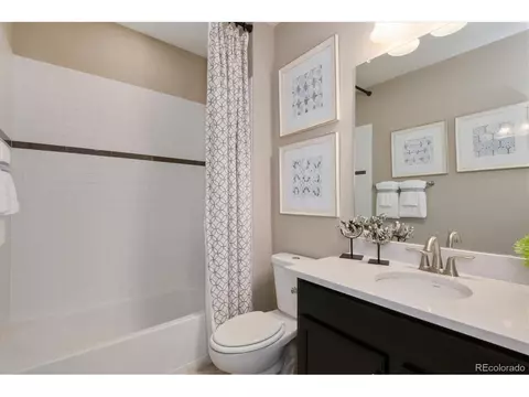 27984 E 9th Dr, Aurora, CO 80018 photo 4