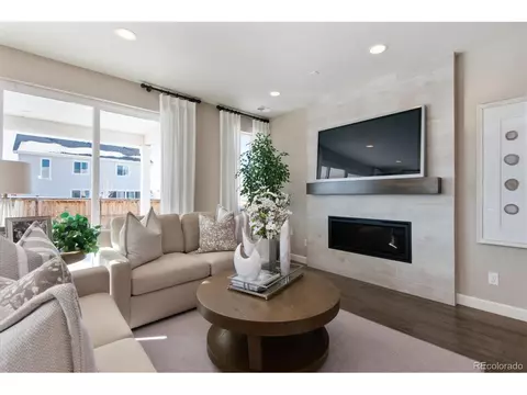 27984 E 9th Dr, Aurora, CO 80018 photo 8