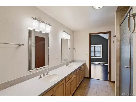 Bath - 6136 High Dr, Morrison, CO 80465 photo 1 of 3