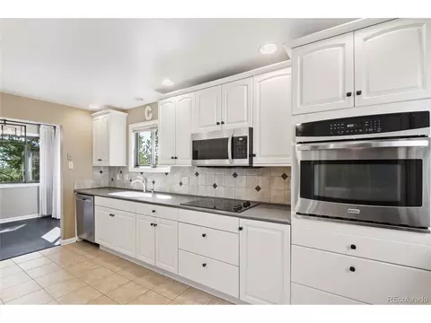 Kitchen - 6136 High Dr, Morrison, CO 80465 photo 1 of 2
