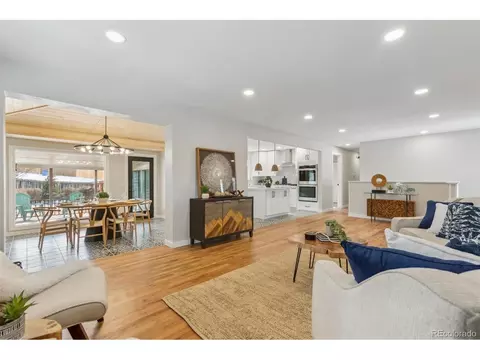 2784 E Maplewood Ave, Centennial, CO 80121