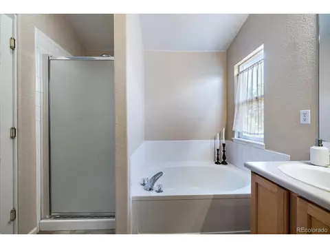 Bath - 8385 Deframe Ct, Arvada, CO 80005 photo 3 of 5