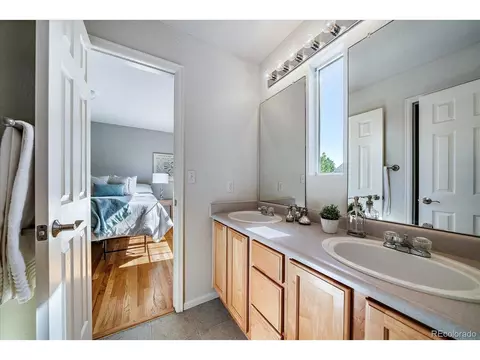 Bath - 8385 Deframe Ct, Arvada, CO 80005 photo 4 of 5