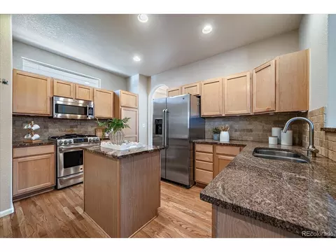 Kitchen - 8385 Deframe Ct, Arvada, CO 80005 photo 2 of 4