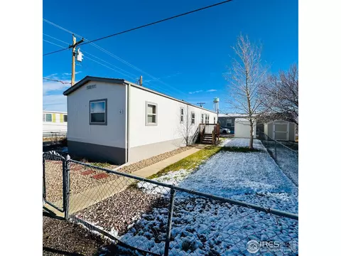 215 Palmer Ave #6, Bennett, CO 80102