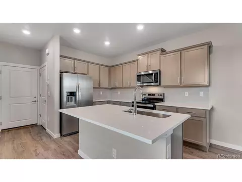 22514 E 6th Pl, Aurora, CO 80018 photo 7
