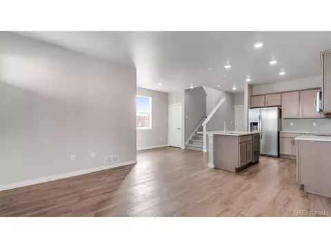 22514 E 6th Pl, Aurora, CO 80018 photo 6