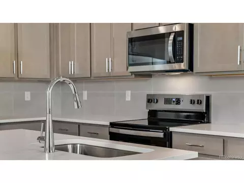 22514 E 6th Pl, Aurora, CO 80018 photo 13