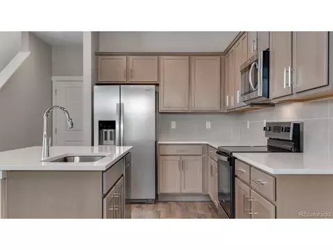 22514 E 6th Pl, Aurora, CO 80018 photo 11
