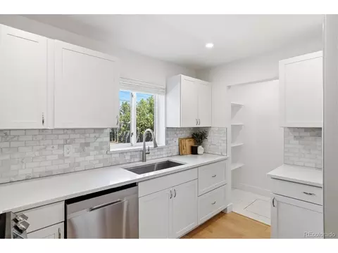 Kitchen - 2985 Eudora St, Denver, CO 80207 photo 2 of 4