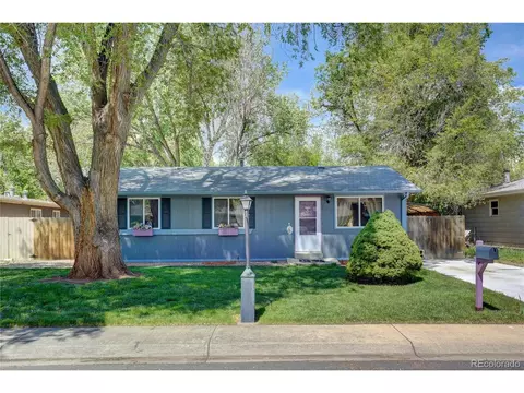 717 Mount Evans St, Longmont, CO 80504 photo 2