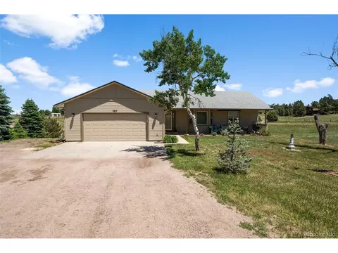 3217 Windstream Ln, Elizabeth, CO 80107