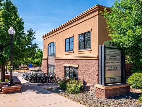 722 Washington Ave #204, Golden, CO 80401