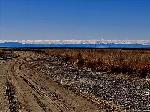 10011 Converse Rd, Bennett, CO 80102 photo 3