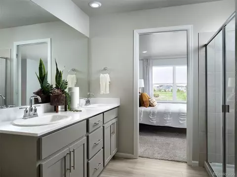 22270 E 8th Ave, Aurora, CO 80018 photo 4