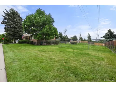 8198 E Lehigh Dr, Denver, CO 80237 photo 36