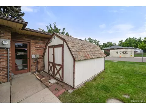 8198 E Lehigh Dr, Denver, CO 80237 photo 29