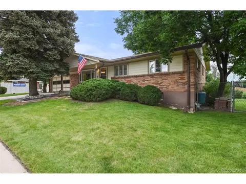 8198 E Lehigh Dr, Denver, CO 80237 photo 3