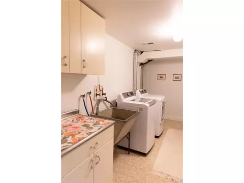 2199 E Cornell Ave, Denver, CO 80210 photo 33