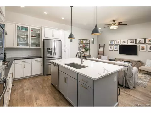 11419 E 25th Dr, Aurora, CO 80010 photo 5