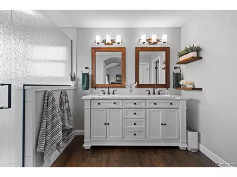 Bath - 21920 E Powers Dr, Centennial, CO 80015 photo 3 of 6
