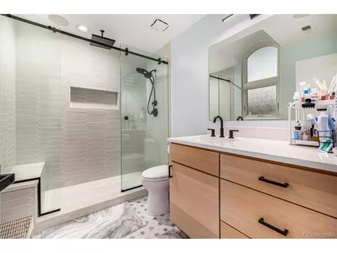 Bath - 8667 Sawgrass Dr, Lone Tree, CO 80124 photo 9 of 9