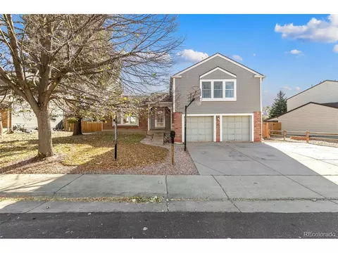 720 S Laredo Cir, Aurora, CO 80017