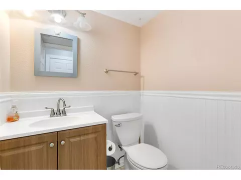 720 S Laredo Cir, Aurora, CO 80017 photo 14