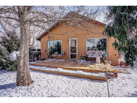 623 W 6th St, Walsenburg, CO 81089