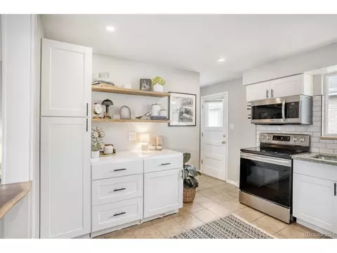 Kitchen - 2025 Jay St, Edgewater, CO 80214 photo 4 of 6
